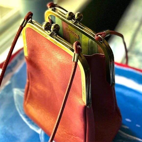 Sold - Picture 3 of 11